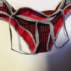 (SOLD) BRAND NEW Victoria’s Secret Women’s Panties